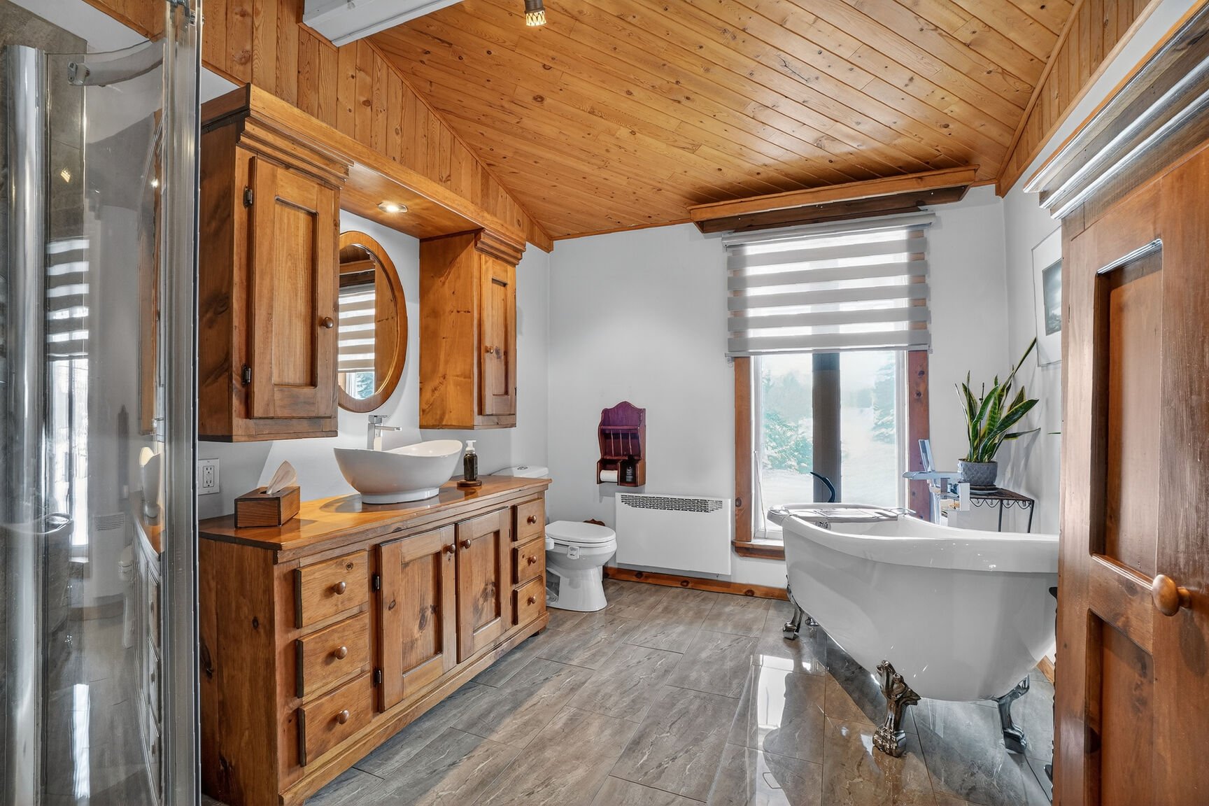 Salle de bains attenante à la CCP