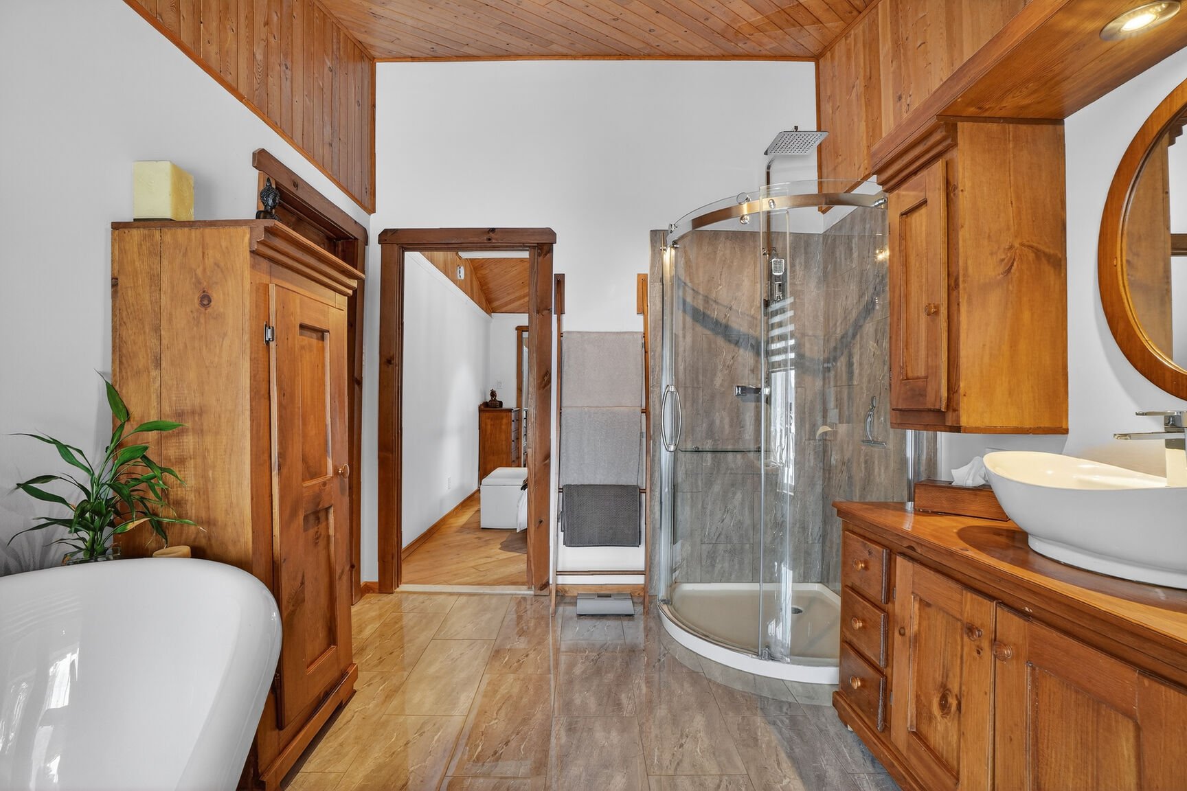 Salle de bains attenante à la CCP