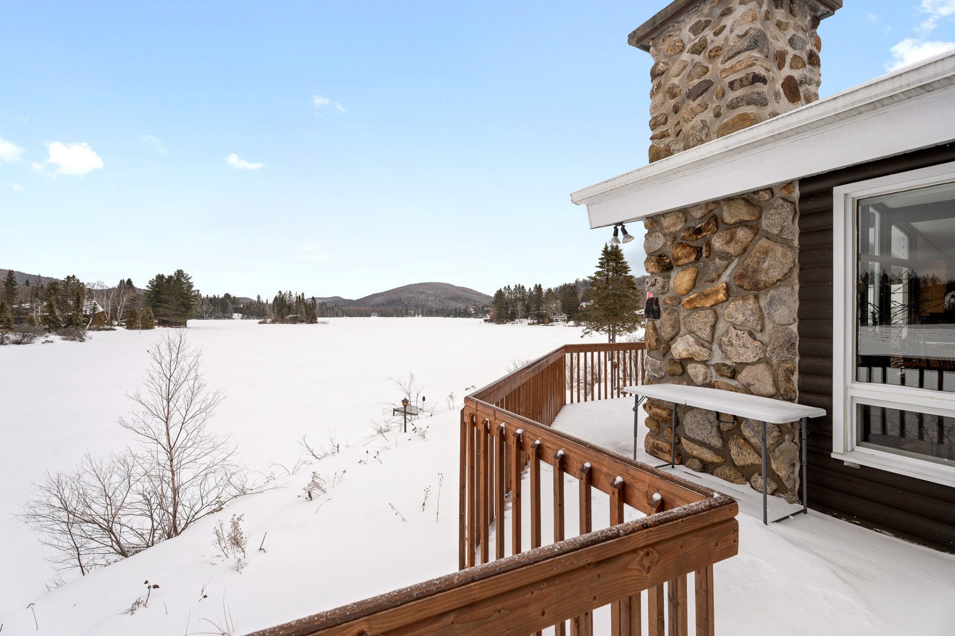 Photo - Vue sur l'eau