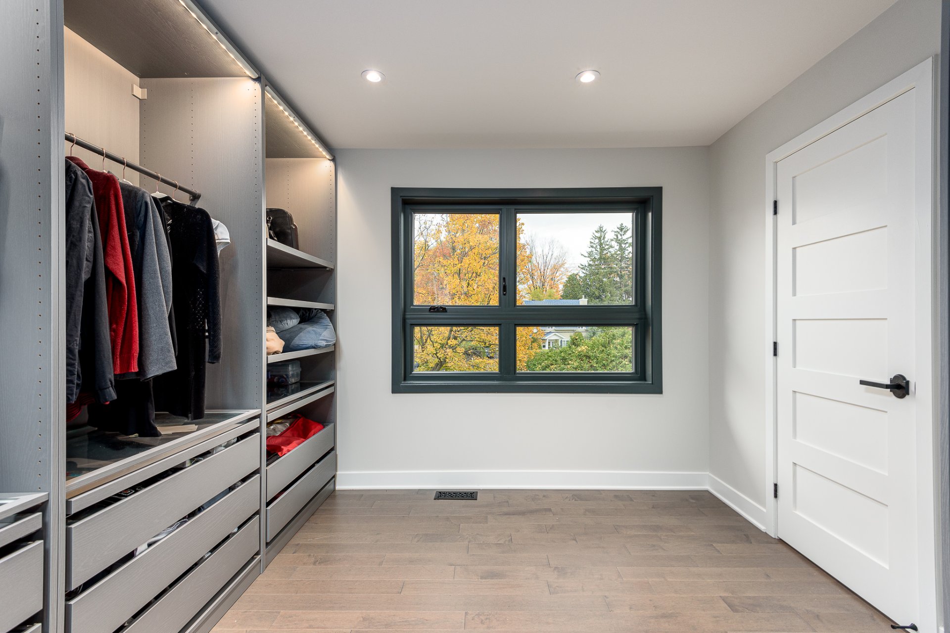 Photo - Penderie (Walk-in)