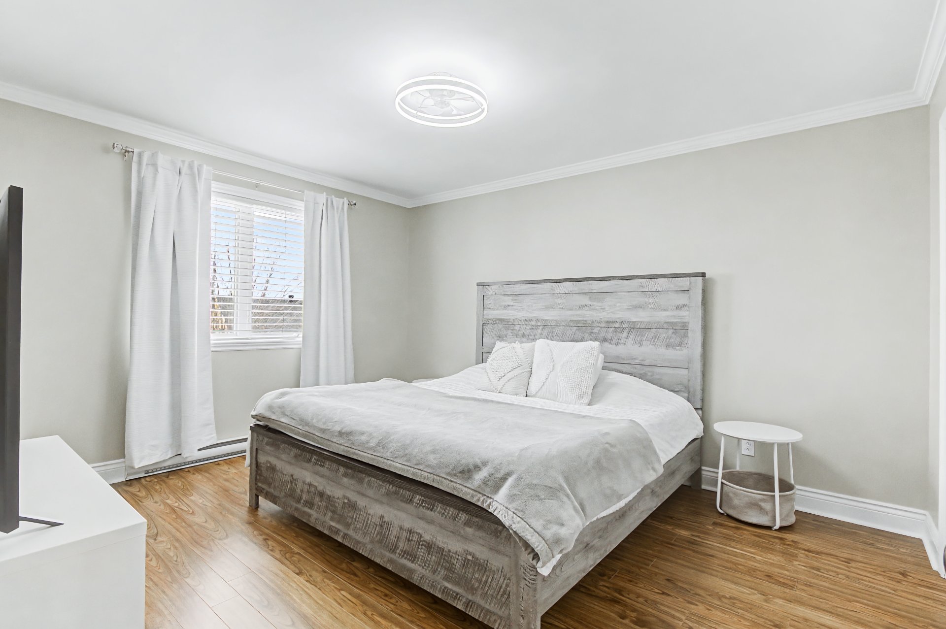 Photo - Primary bedroom