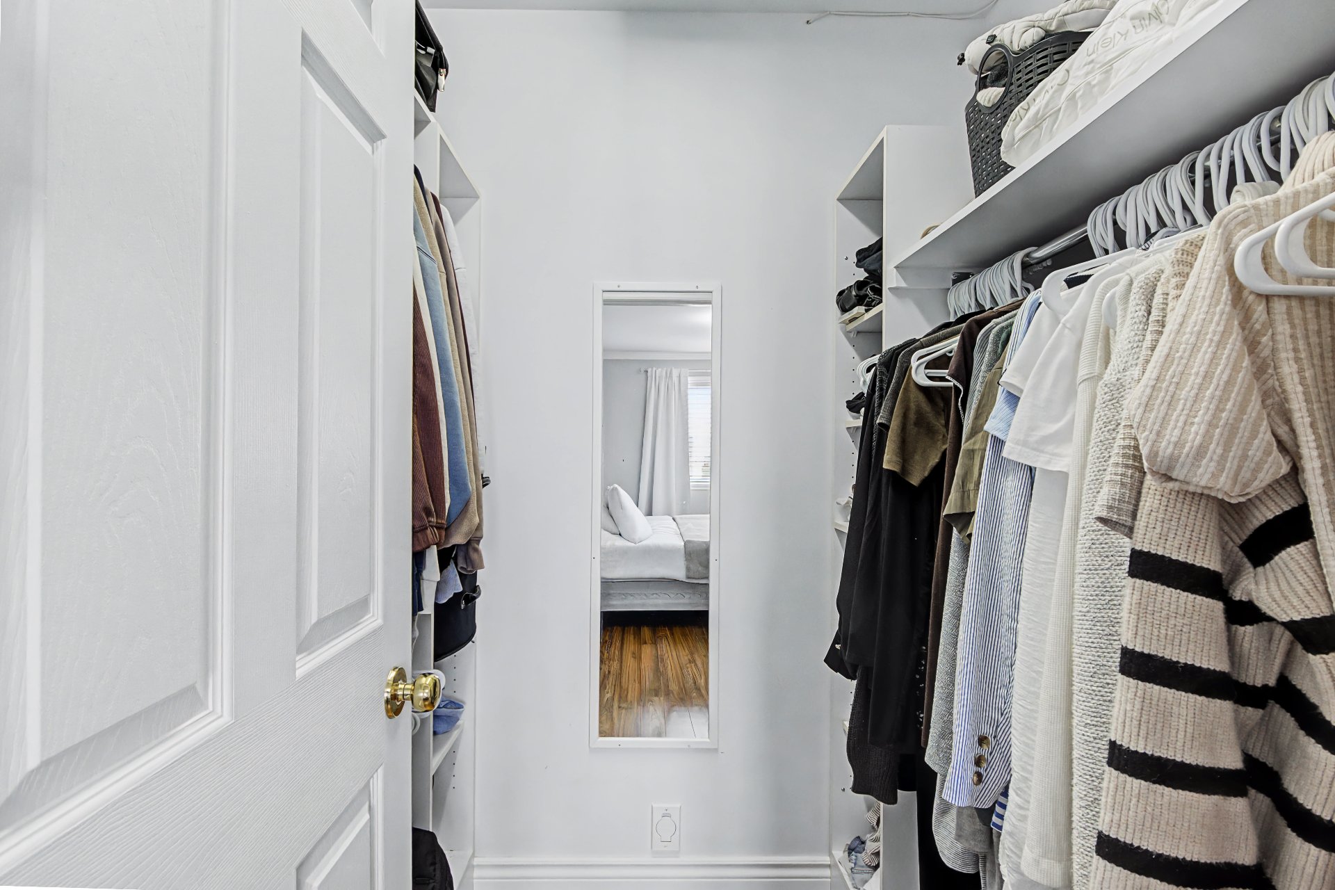 Photo - Walk-in closet