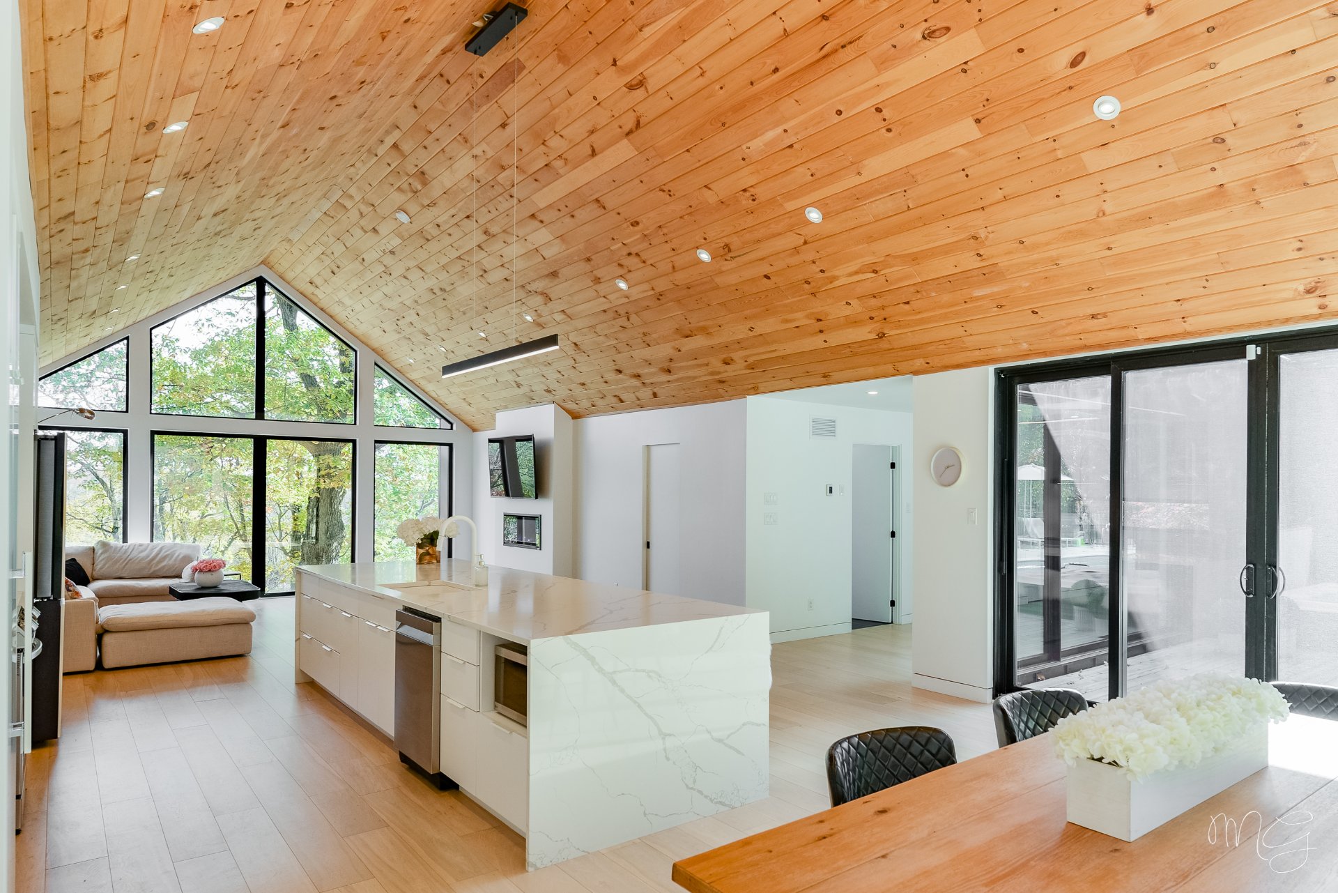 Photo - Overall View