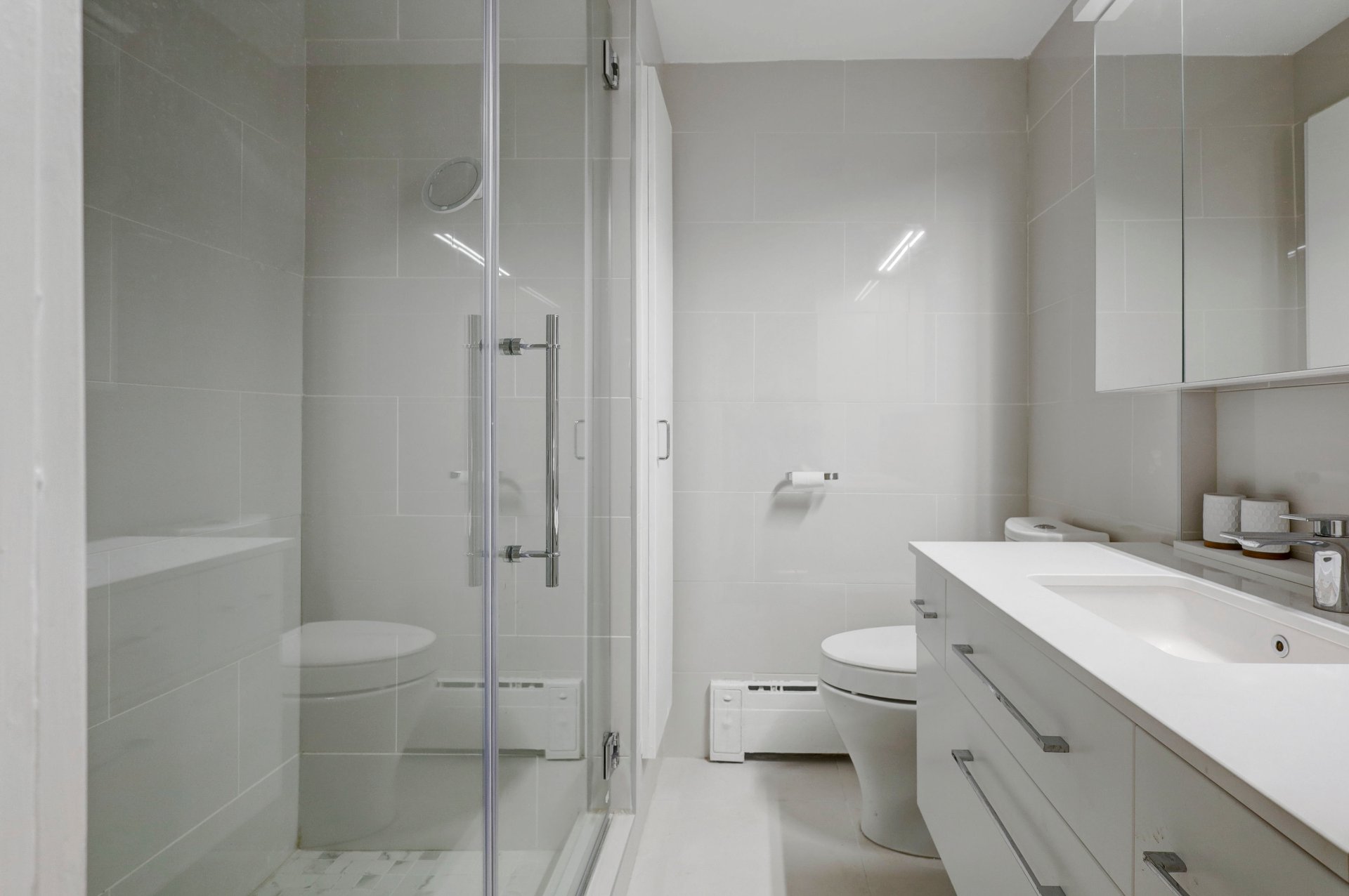 Photo - Salle de bains attenante à la CCP