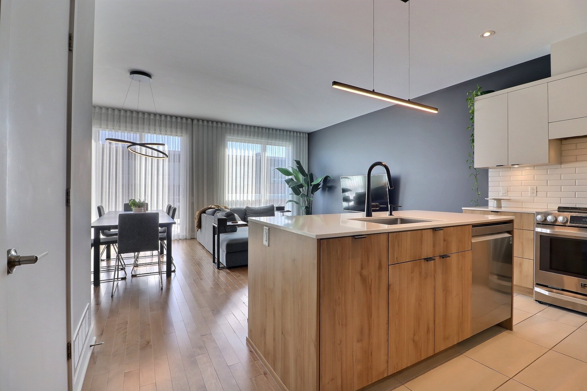 Photo - Overall View