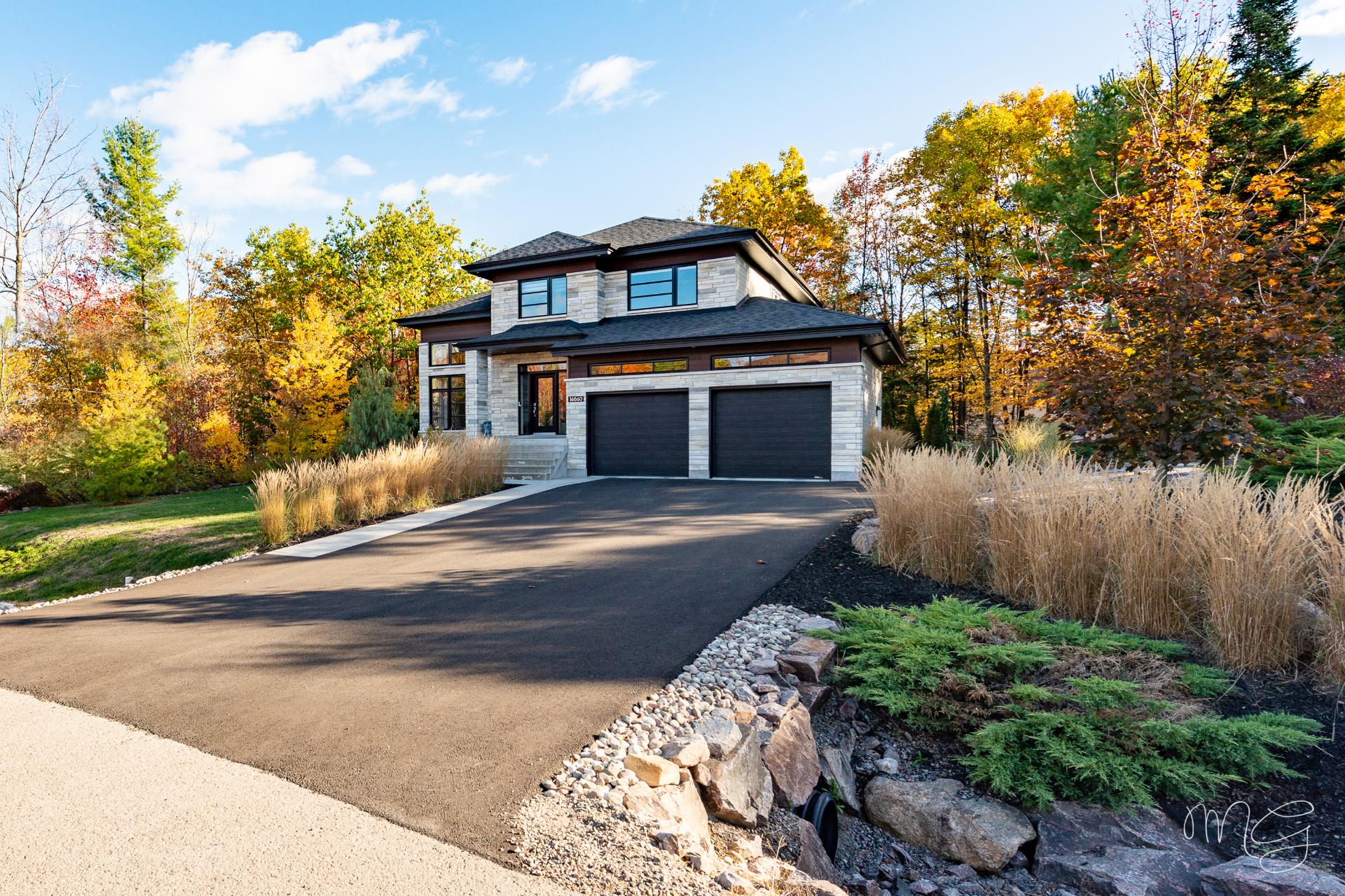 Photo - Stationnement