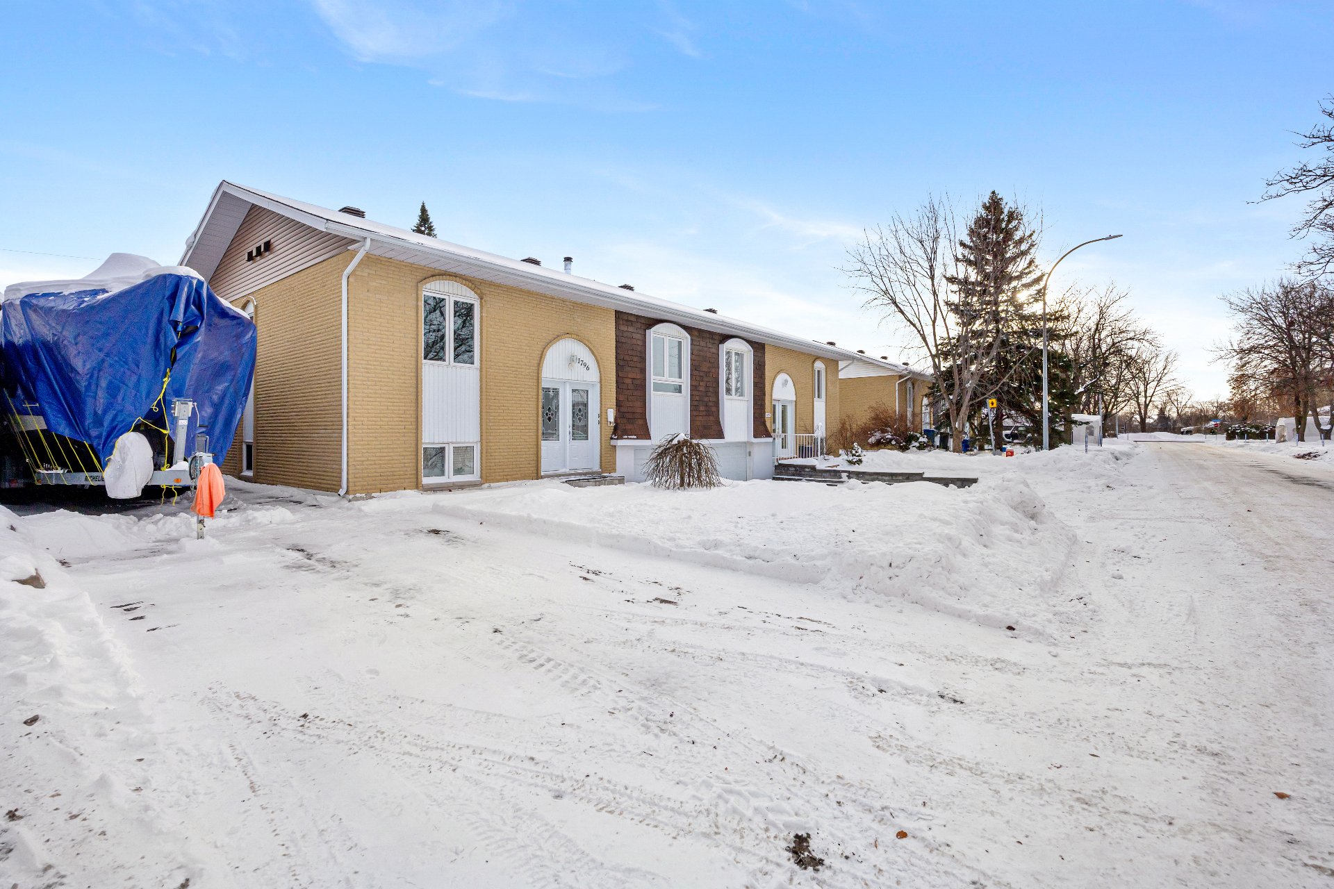 Photo - Stationnement