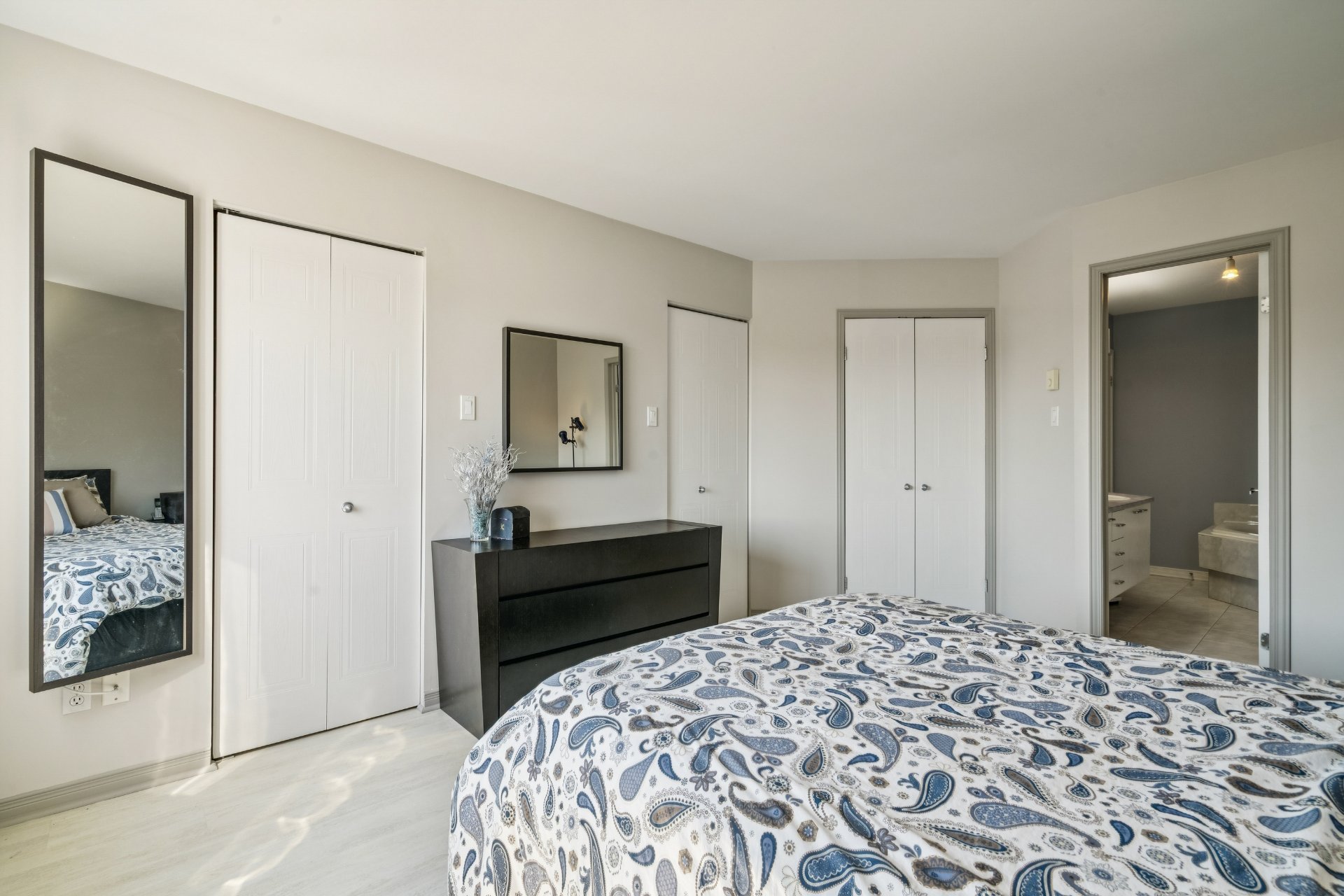 Chambre à coucher principale