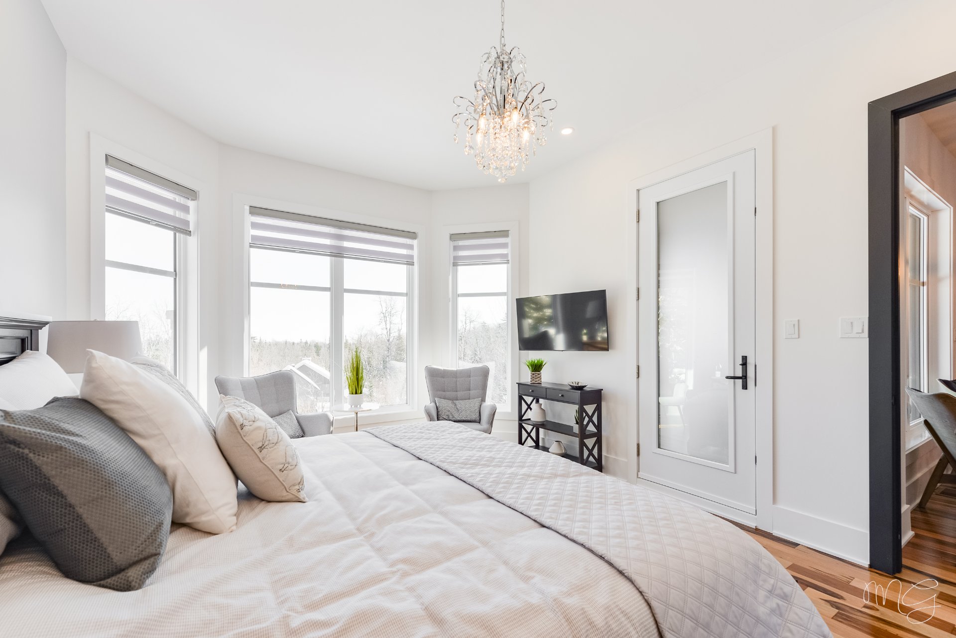 Photo - Primary bedroom