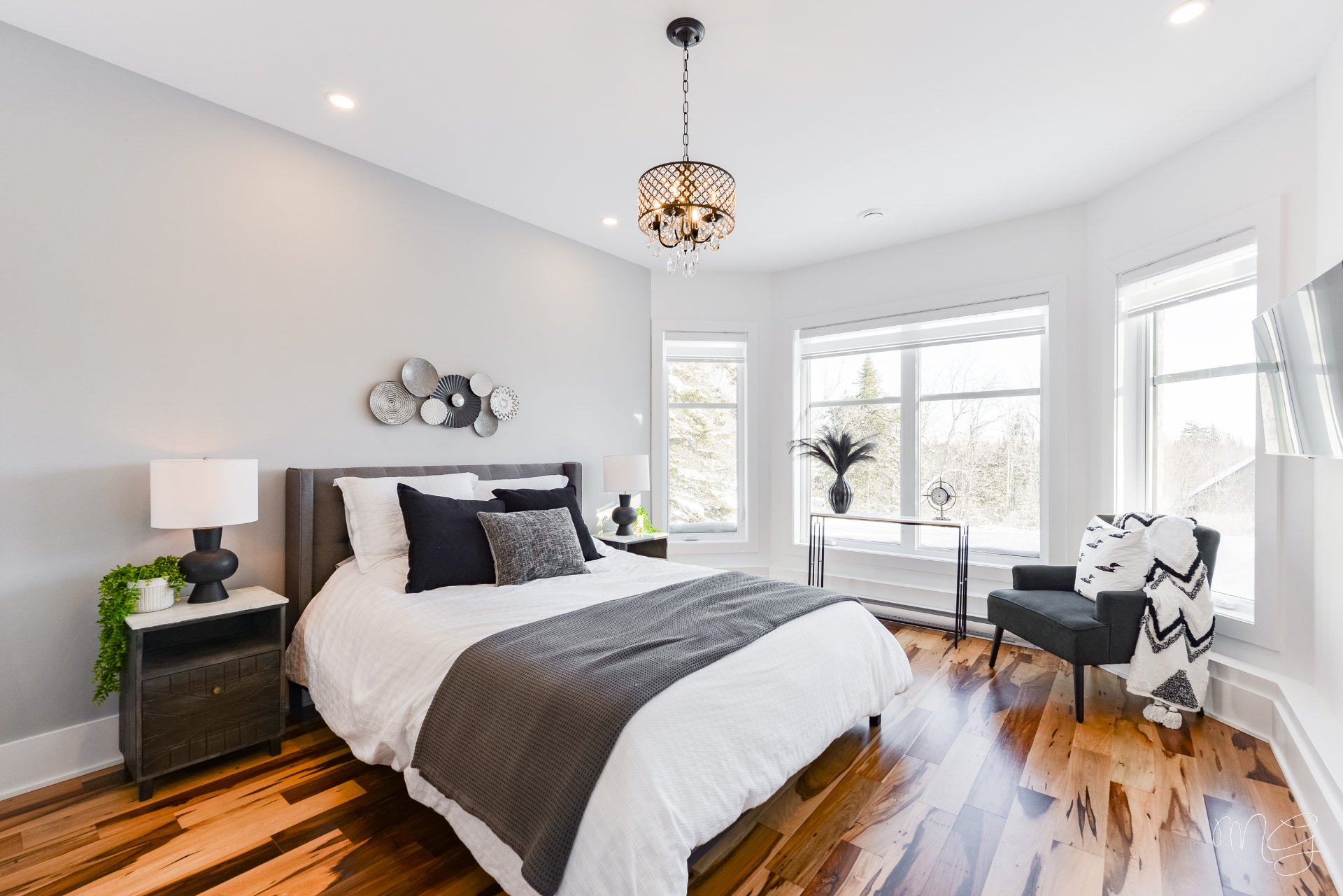 Photo - Primary bedroom