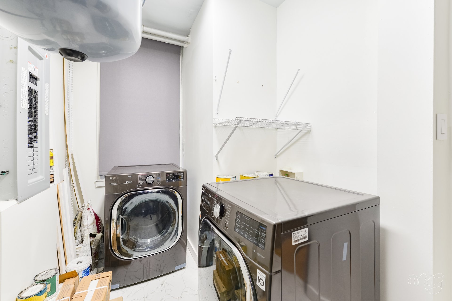 Photo - Laundry room