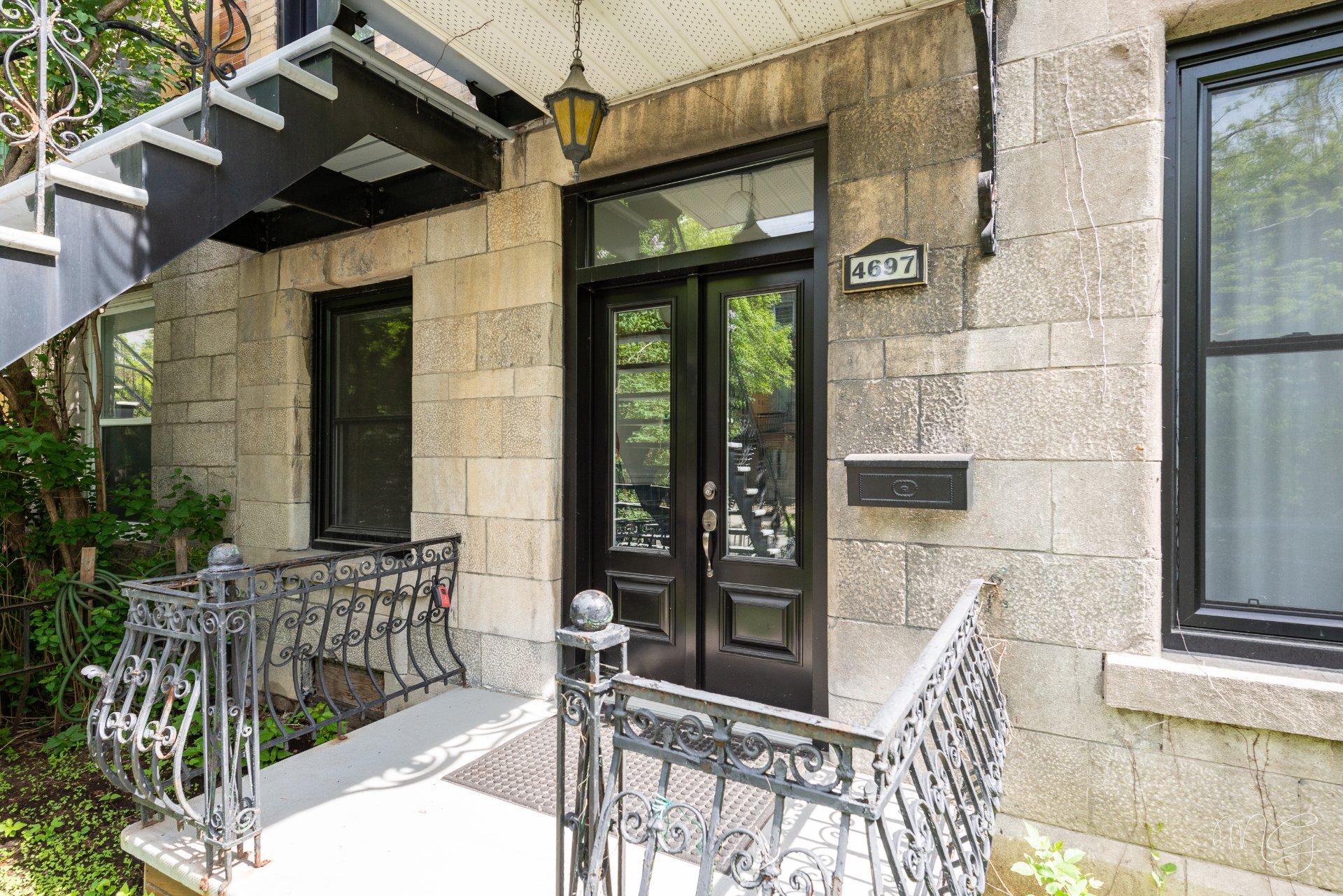 Photo - Exterior entrance