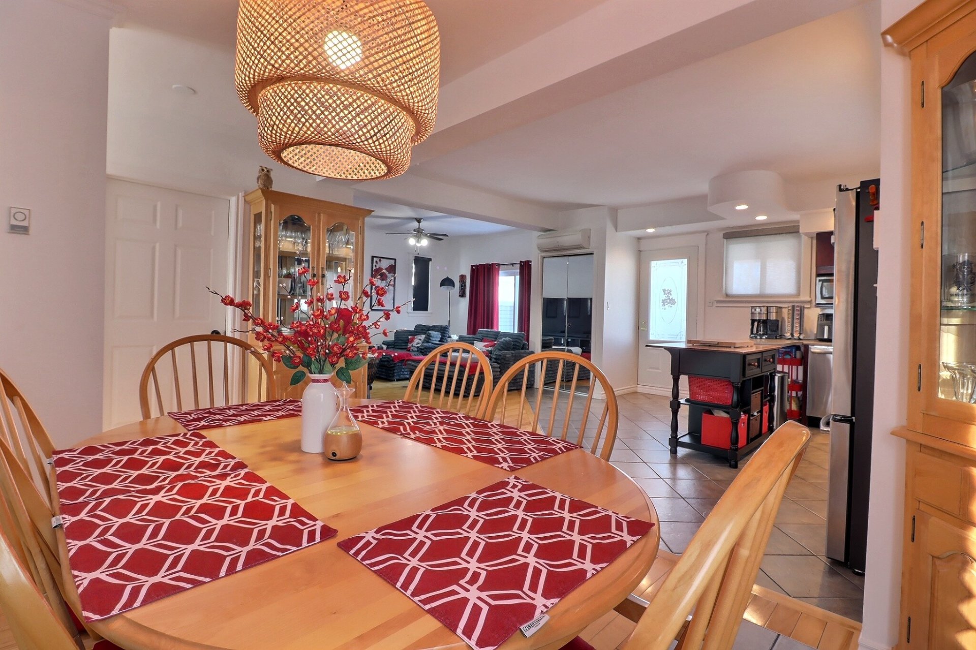 Photo - Salle à manger