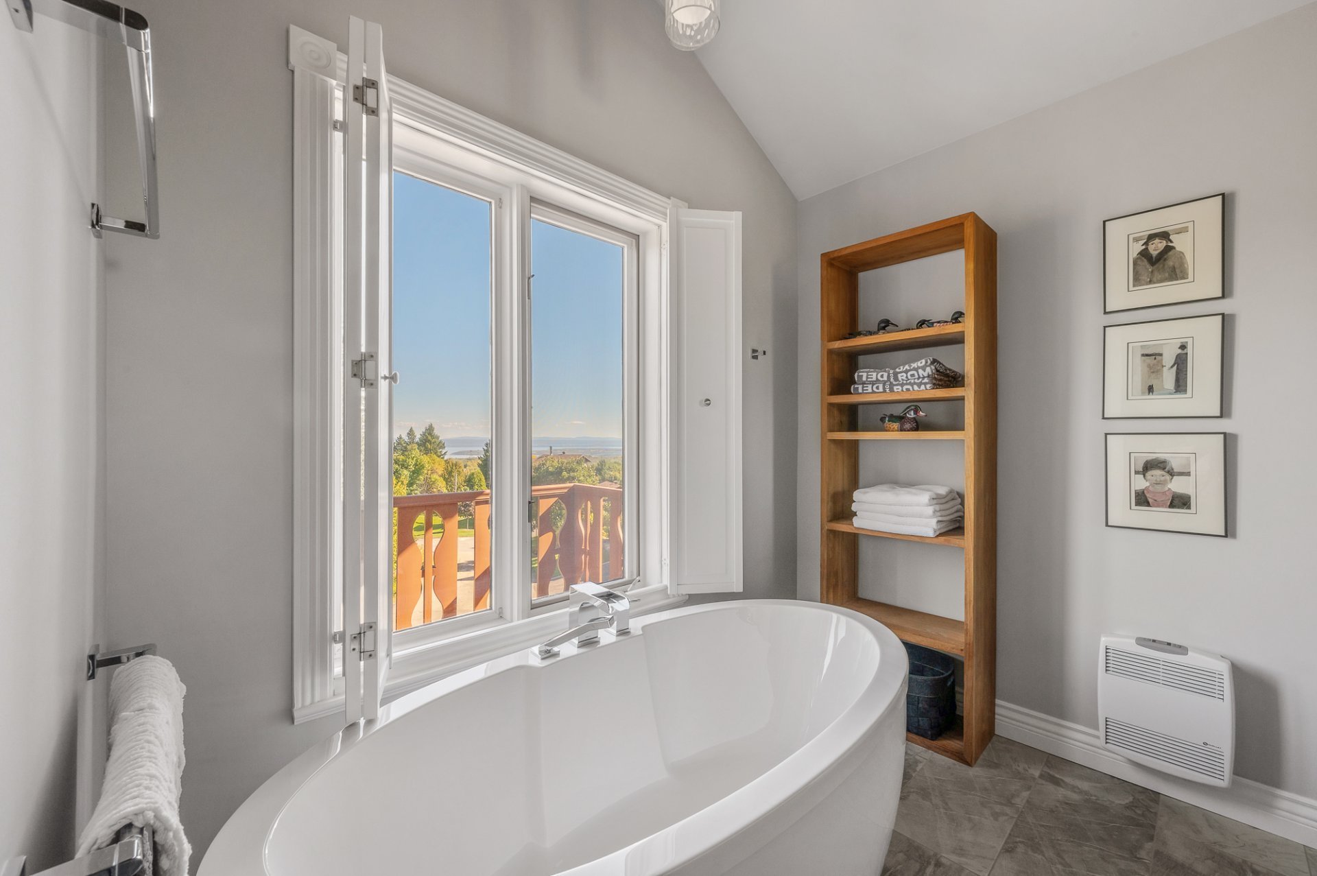 Salle de bains attenante à la CCP