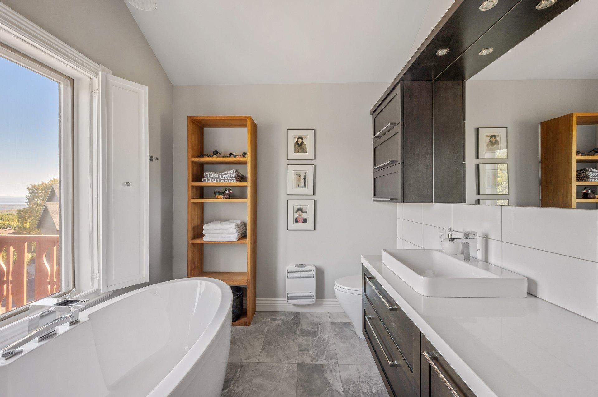 Salle de bains attenante à la CCP