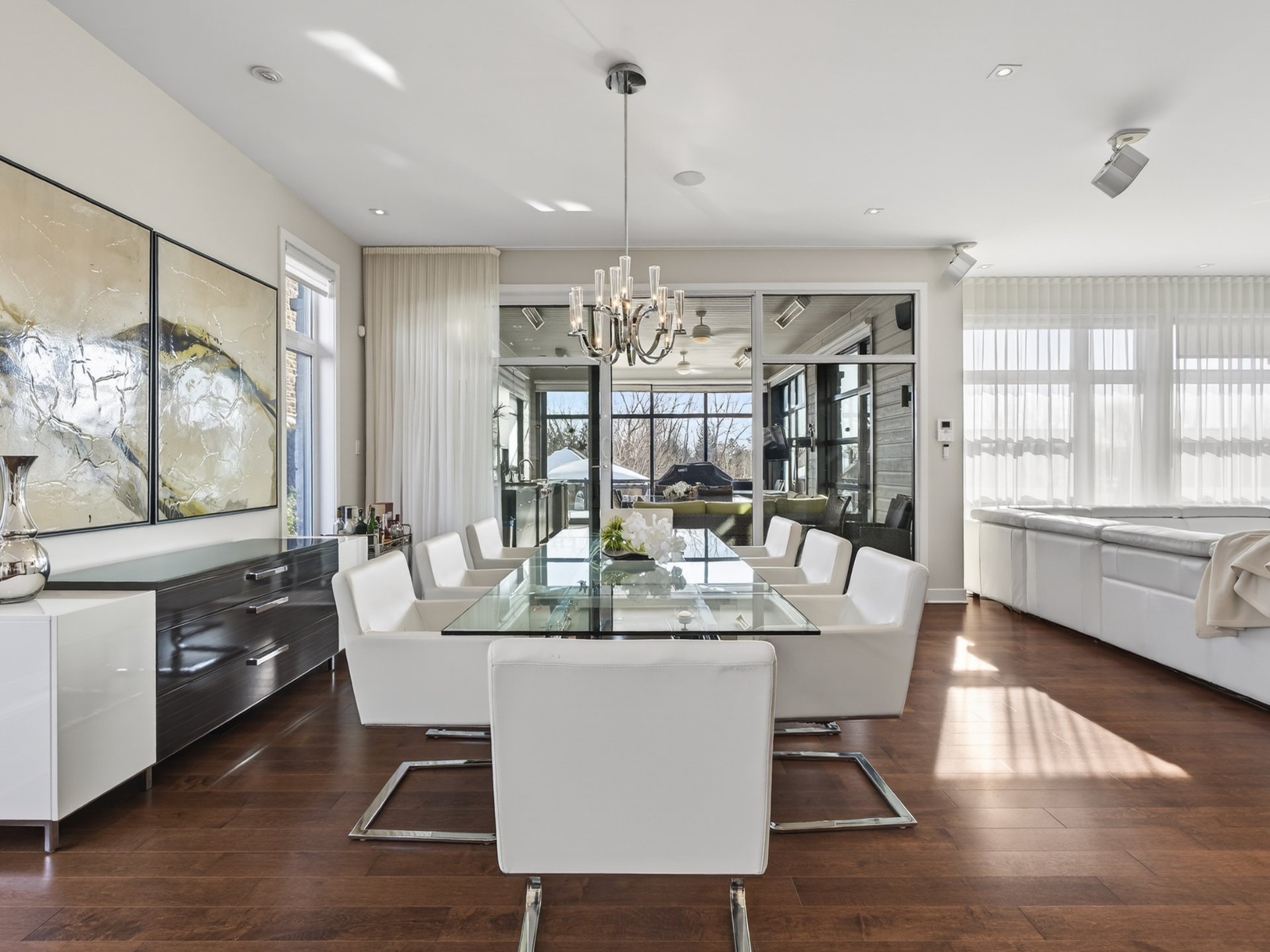 Photo - Salle à manger