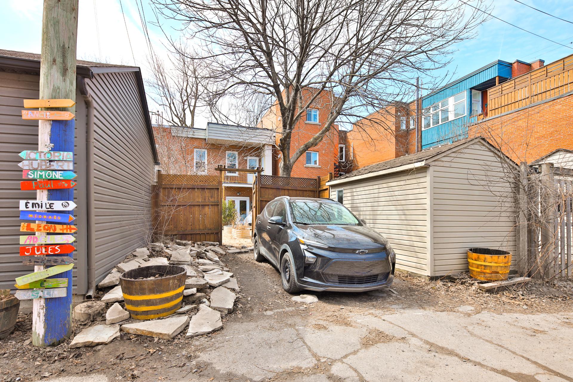 Photo - Stationnement