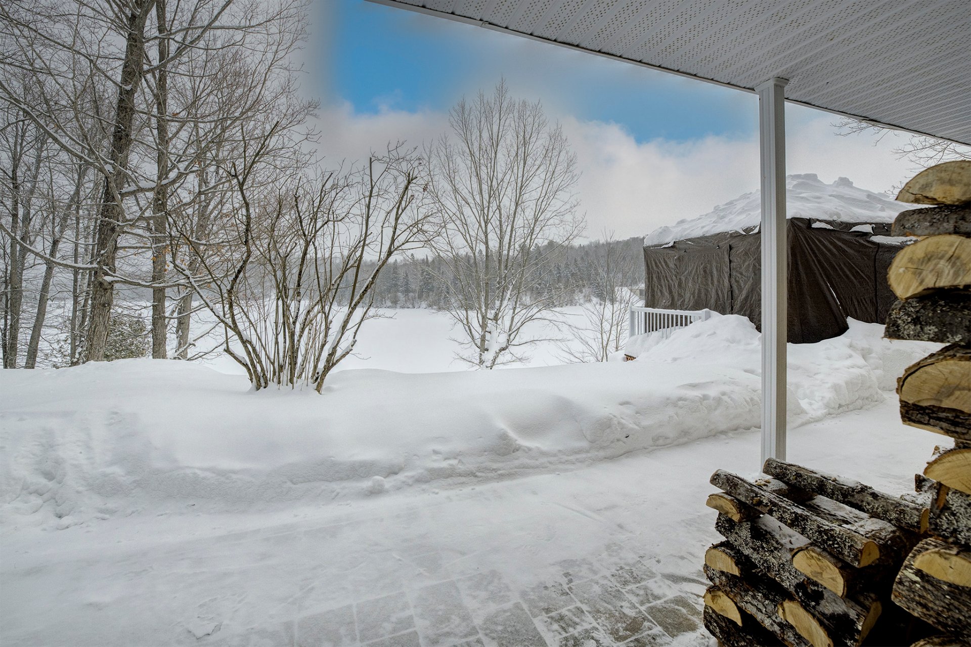 Photo - Vue sur l'eau