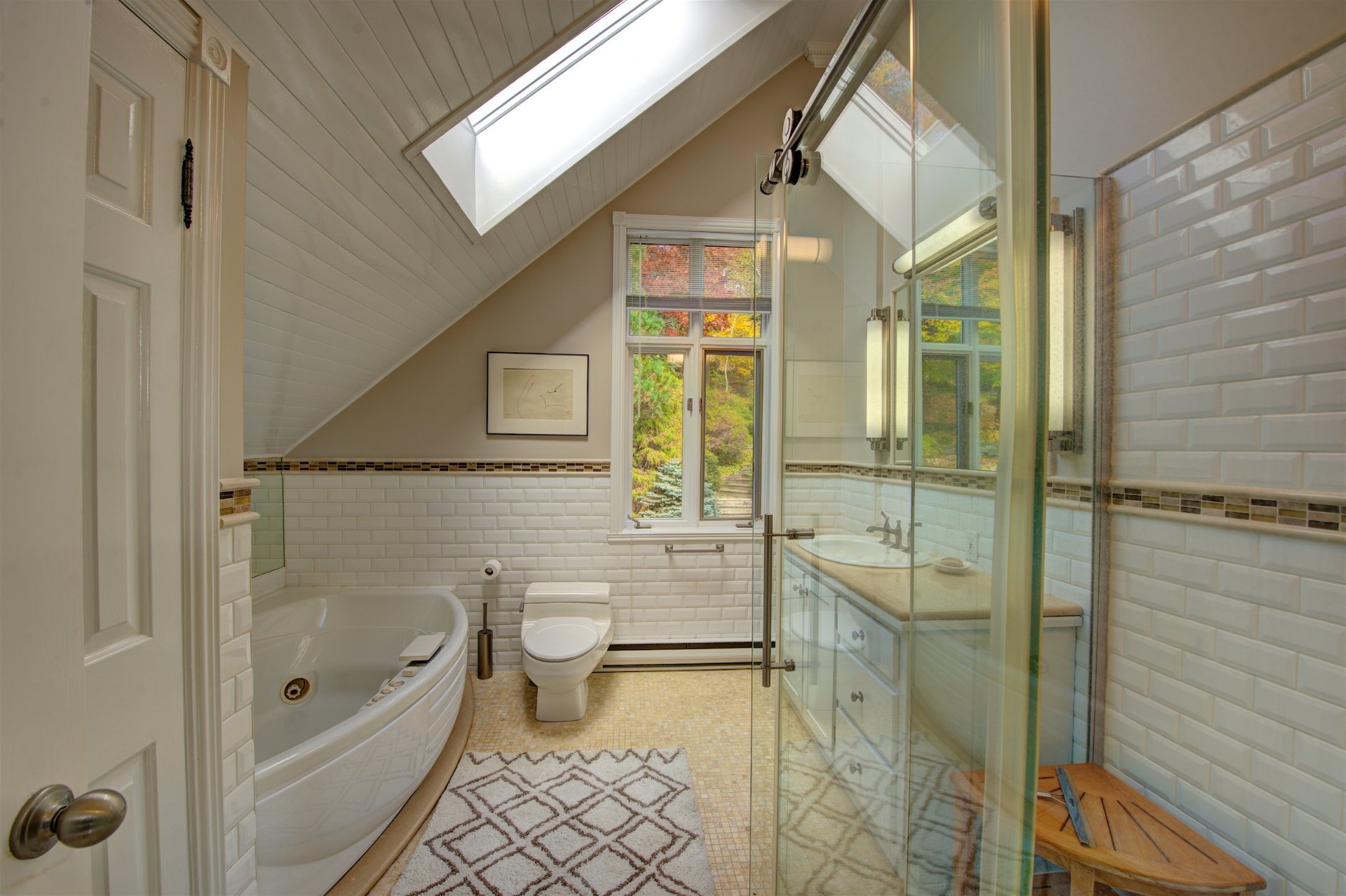 Photo - Salle de bains attenante à la CCP