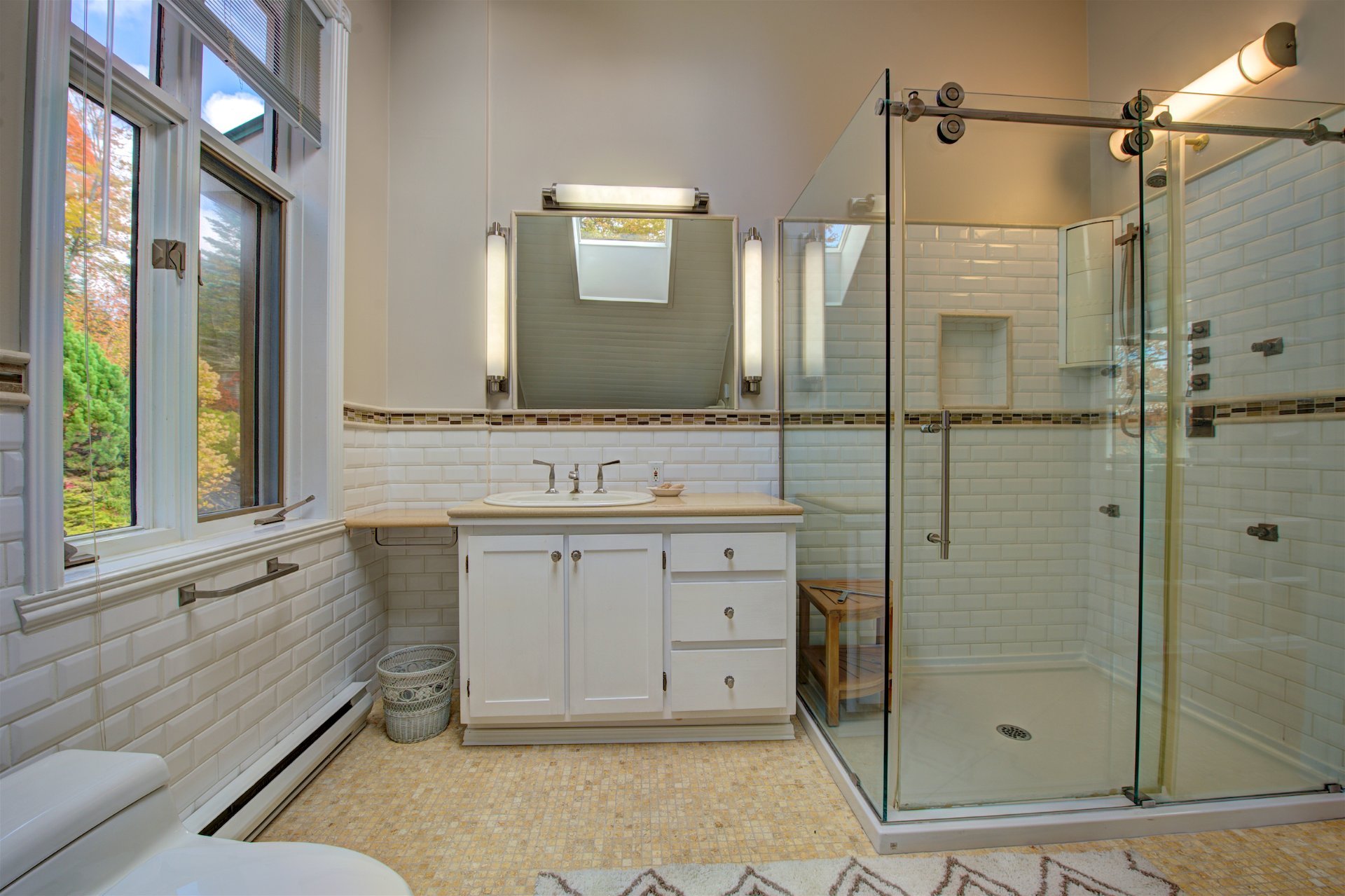 Photo - Salle de bains attenante à la CCP