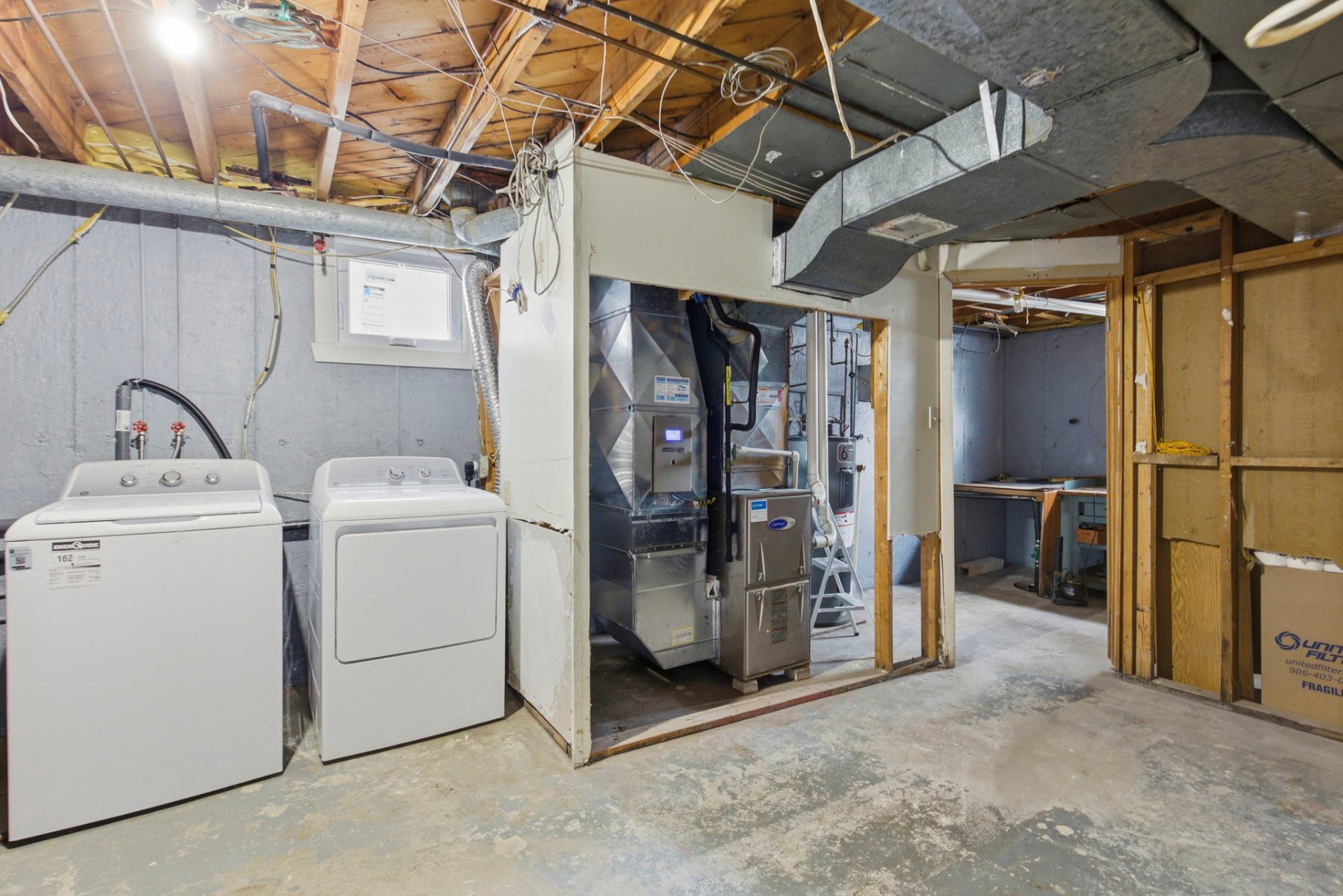 Photo - Laundry room