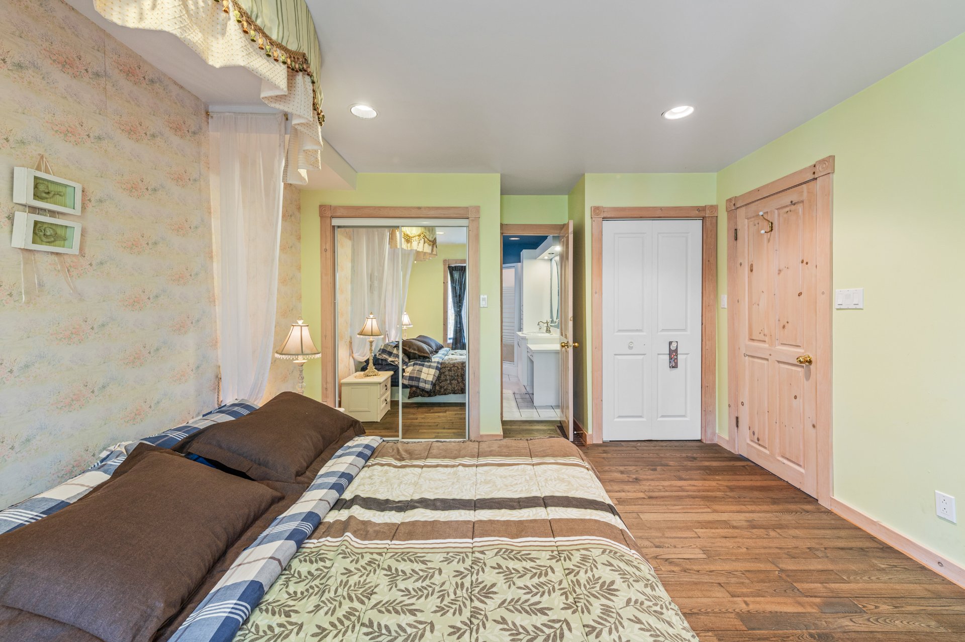 Photo - Primary bedroom