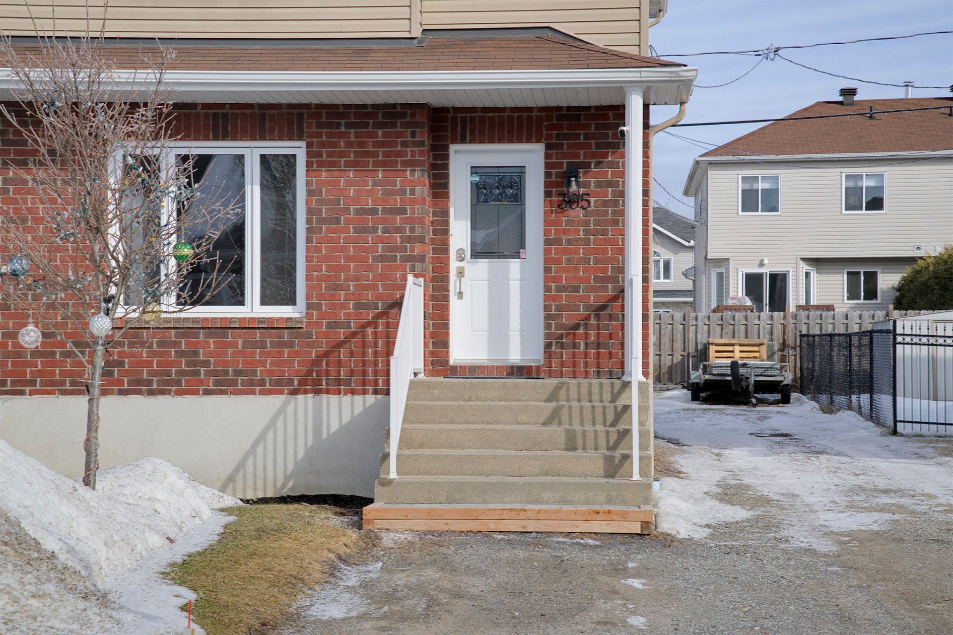 Photo - Entrée extérieure