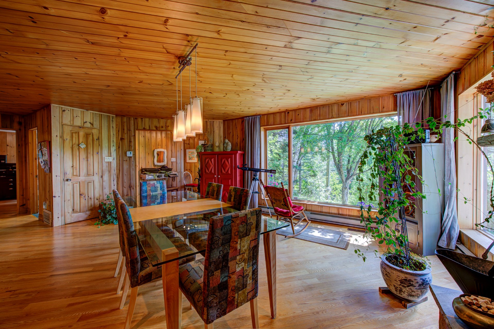 Photo - Salle à manger