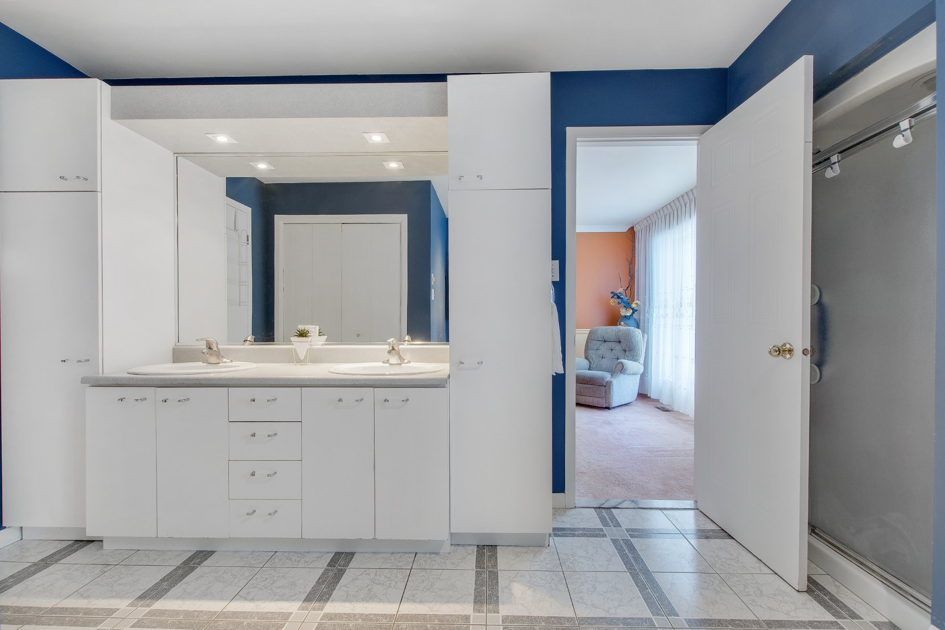 Salle de bains attenante à la CCP