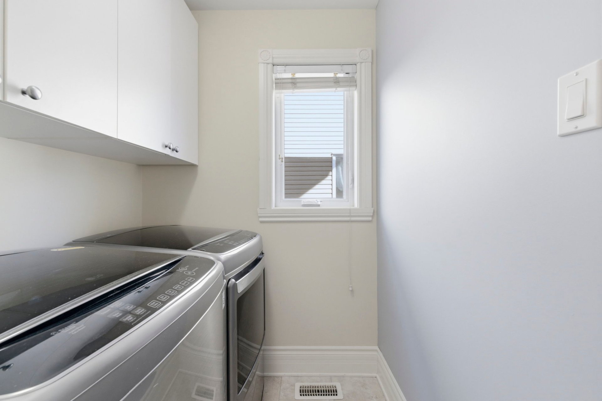 Photo - Laundry room