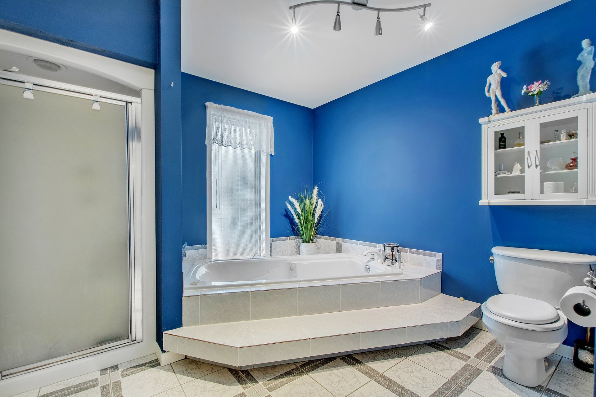 Salle de bains attenante à la CCP