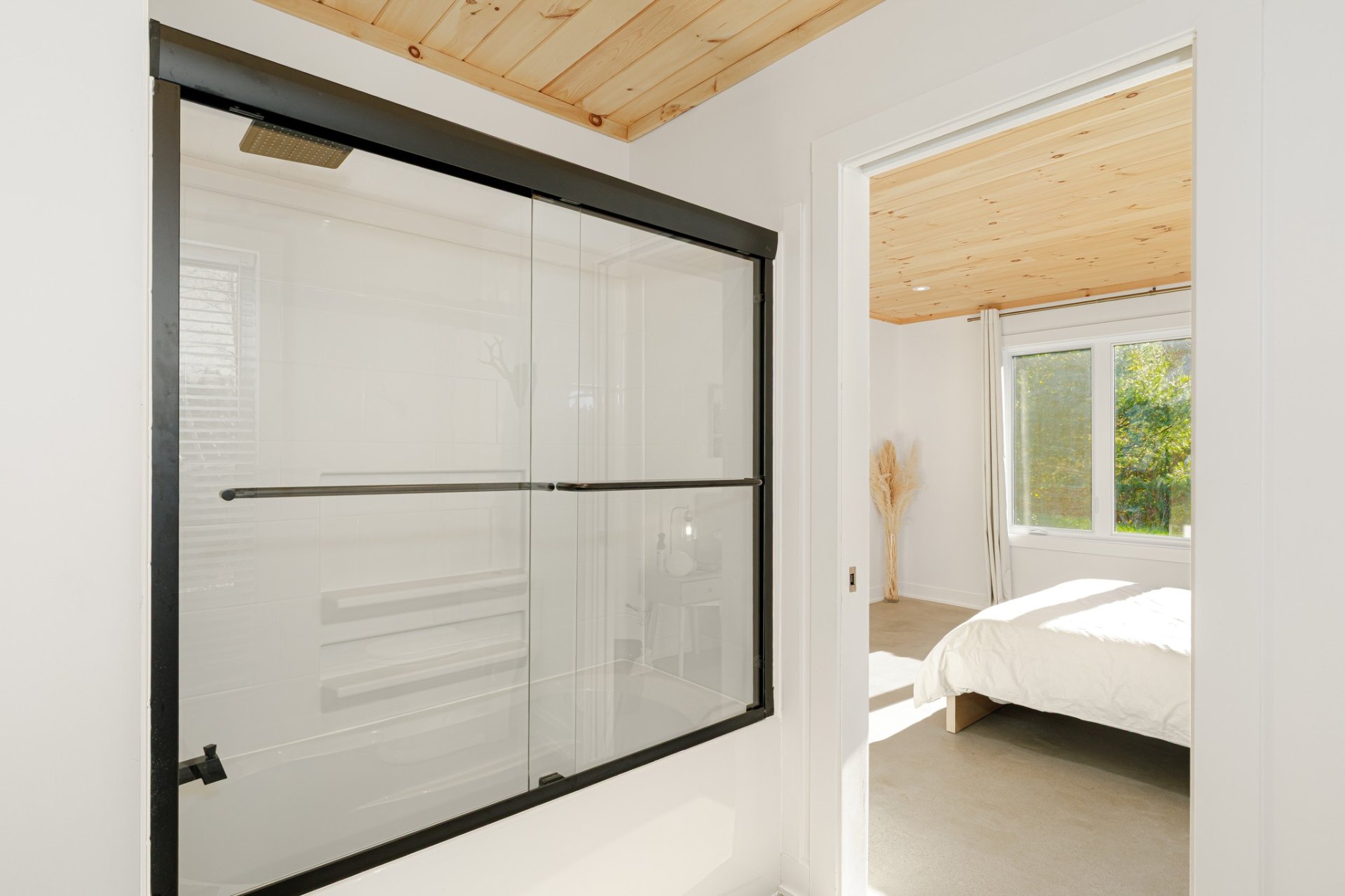 Salle de bains attenante à la CCP