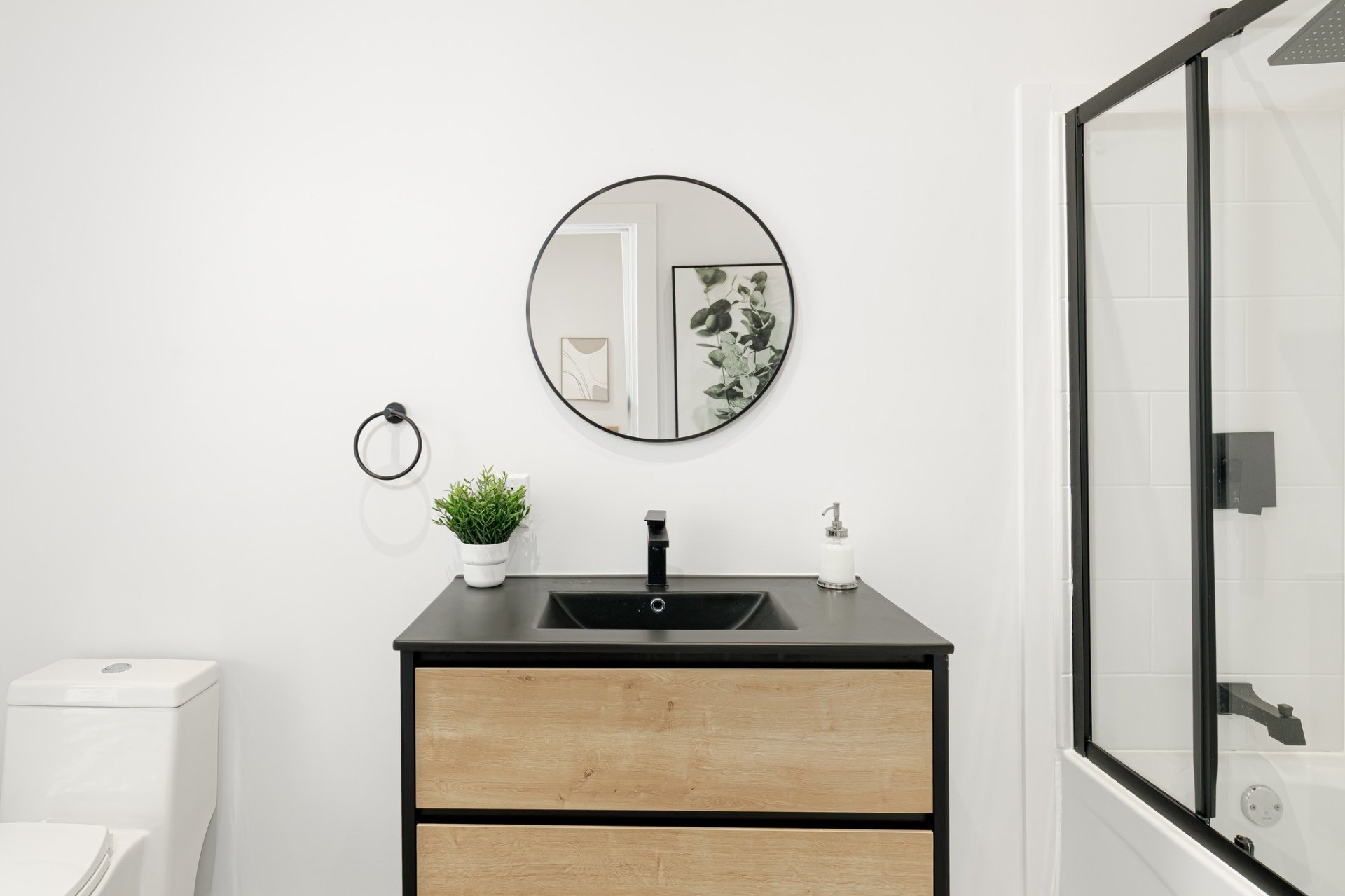 Salle de bains attenante à la CCP