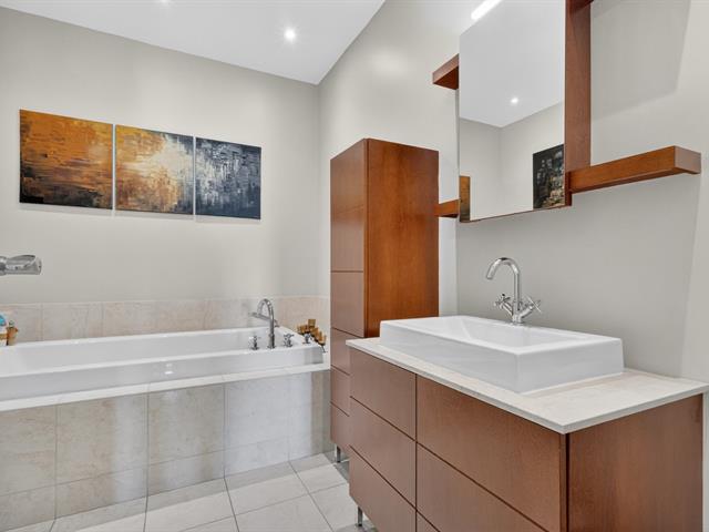 Salle de bains attenante à la CCP