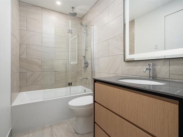 Ensuite bathroom