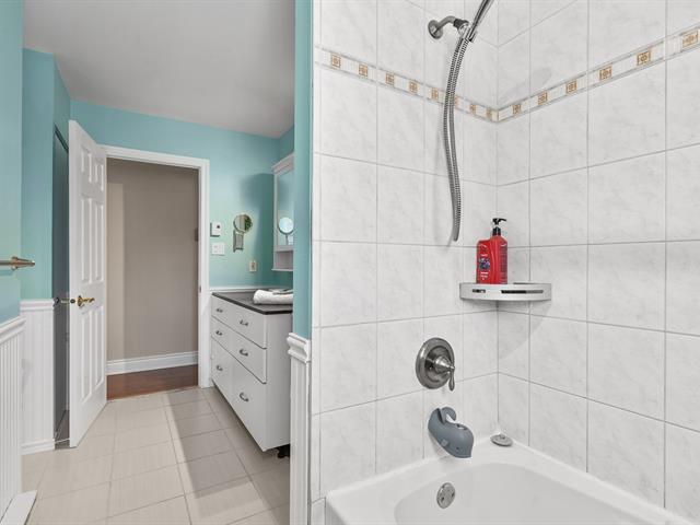 Salle de bains attenante à la CCP