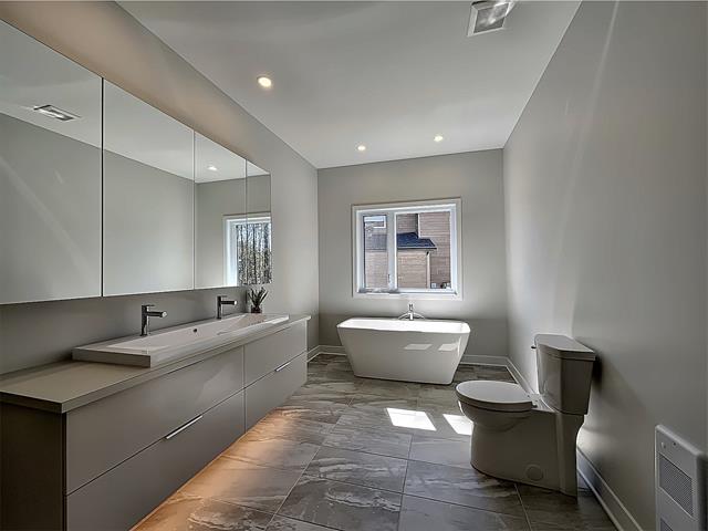 Salle de bains attenante à la CCP