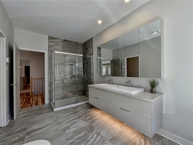 Salle de bains attenante à la CCP