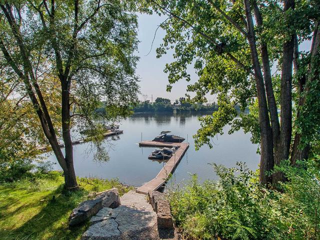 Accès au plan d'eau