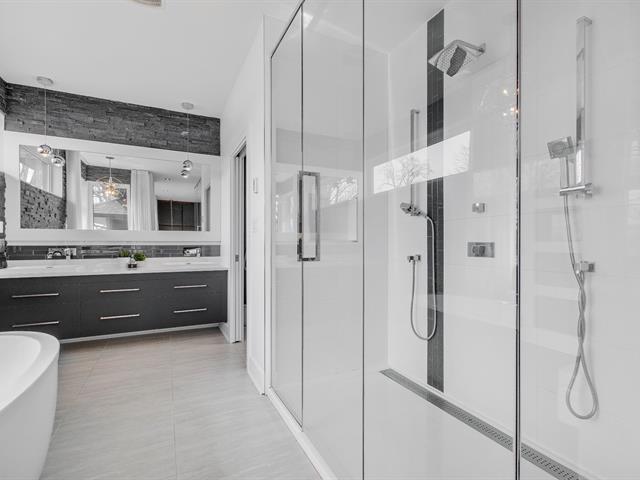 Salle de bains attenante à la CCP