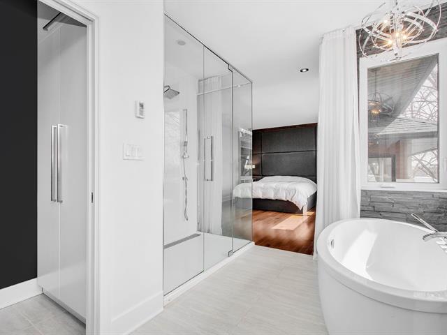 Salle de bains attenante à la CCP