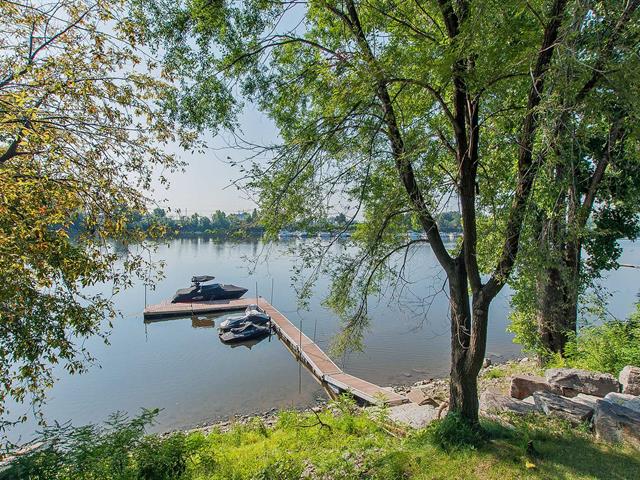 Accès au plan d'eau