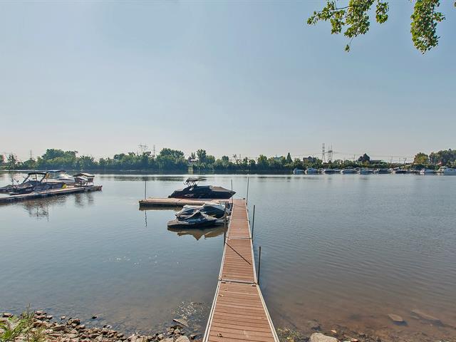 Accès au plan d'eau