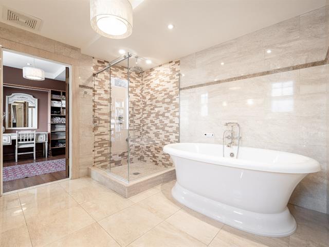 Salle de bains attenante à la CCP