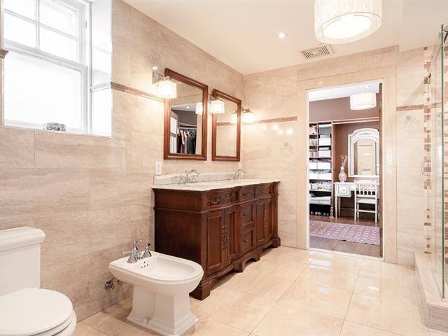 Salle de bains attenante à la CCP