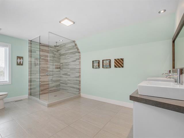 Salle de bains attenante à la CCP