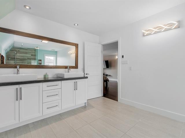 Salle de bains attenante à la CCP