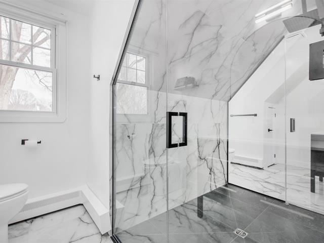 Salle de bains attenante à la CCP