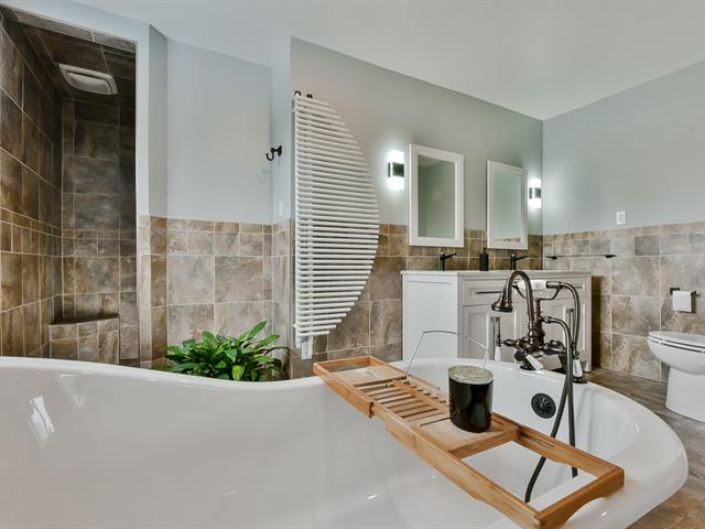 Salle de bains attenante à la CCP