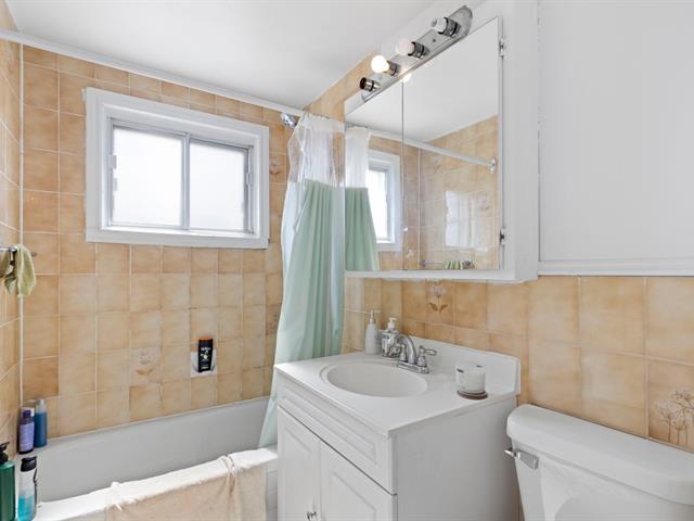 Revenue property sold, Montréal (Mercier/Hochelaga-Maisonneuve)